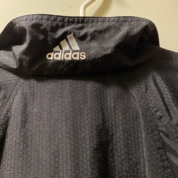 EUC ADIDAS HEAVY WIND/RAIN JACKET Size: MEDIUM - Picture 6 of 7